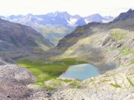 Round Lake